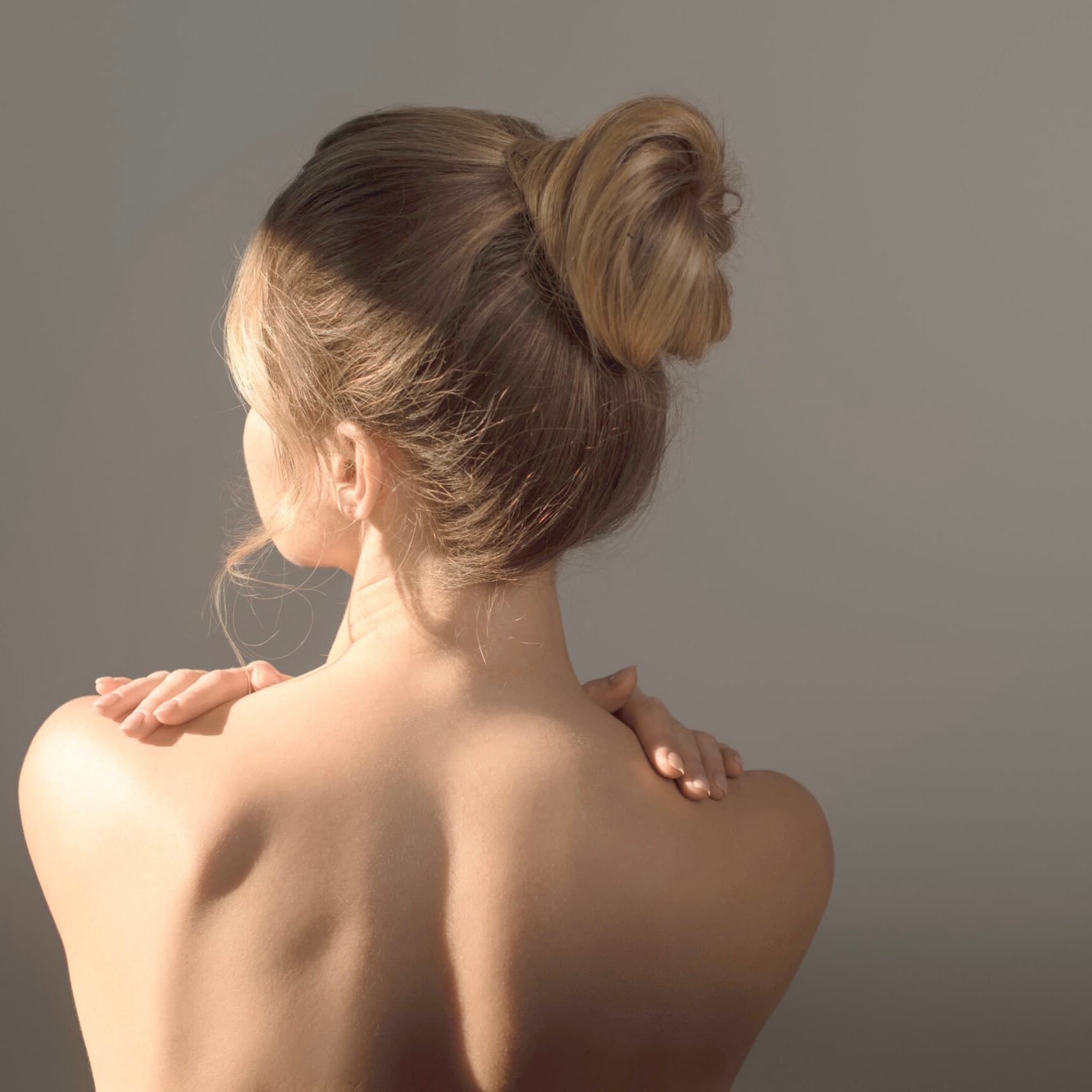 Trapezius Slimming London Mayfair — doctor-led aesthetic treatment at Dr Alexa